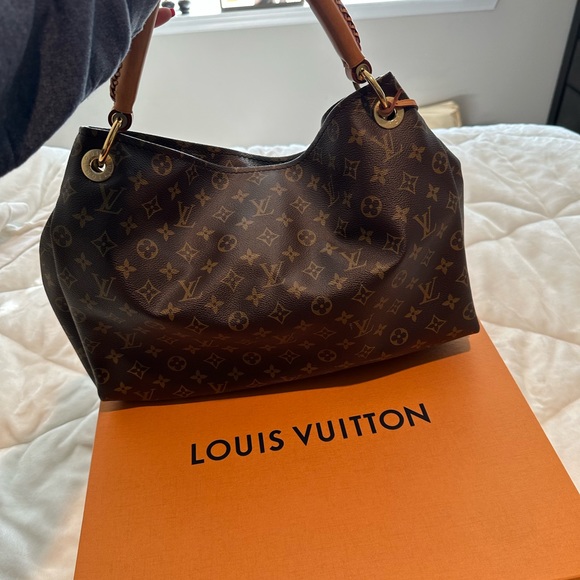 Louis Vuitton Artsy MM Purse - Picture 1 of 7